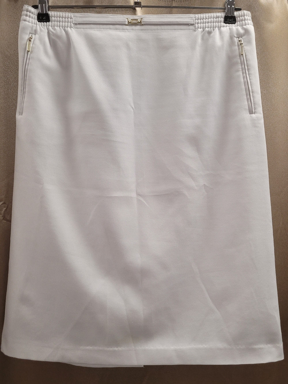 С & А brand CANDA  Classic White Women's Skirt with Zip Pockets